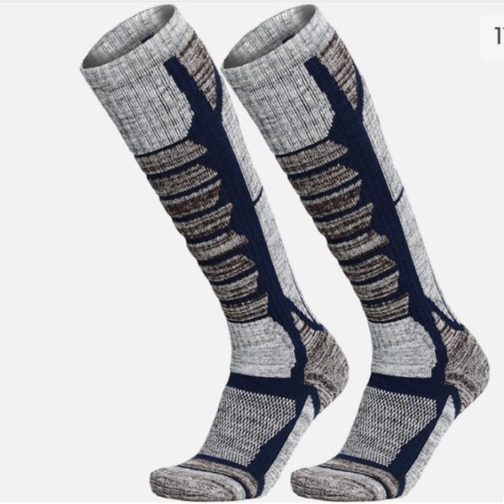 2 pairs NWT Weierya unisex ski socks, size S . L. XL.